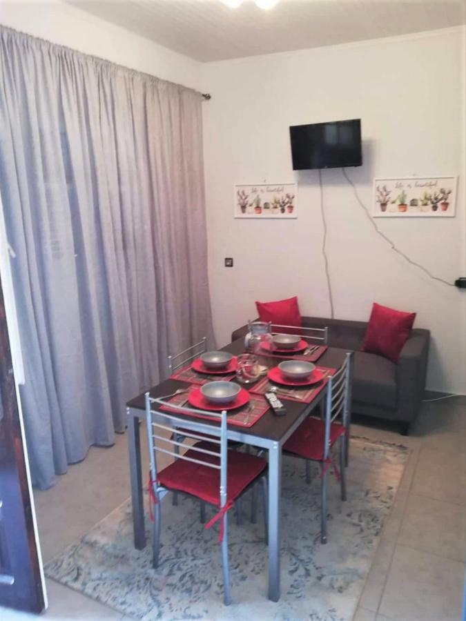Issos Apartments Agios Georgios  ภายนอก รูปภาพ